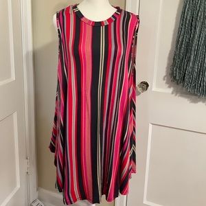 Lane Bryant size 18/20 swing top.